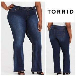 EUC Torrid size 22Short Bootcut Jeans